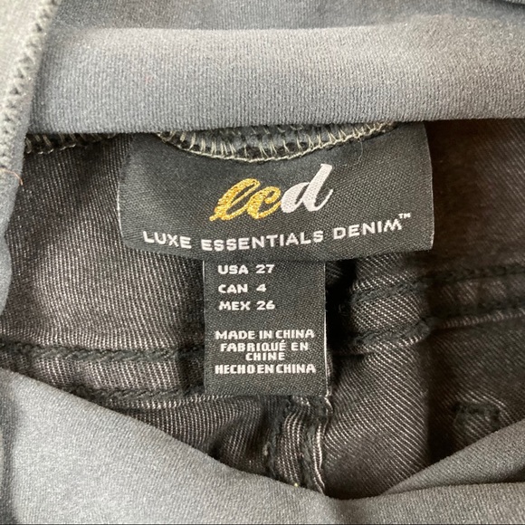 Luxe Essentials Denim Hannah Maternity Jean - Picture 3 of 16